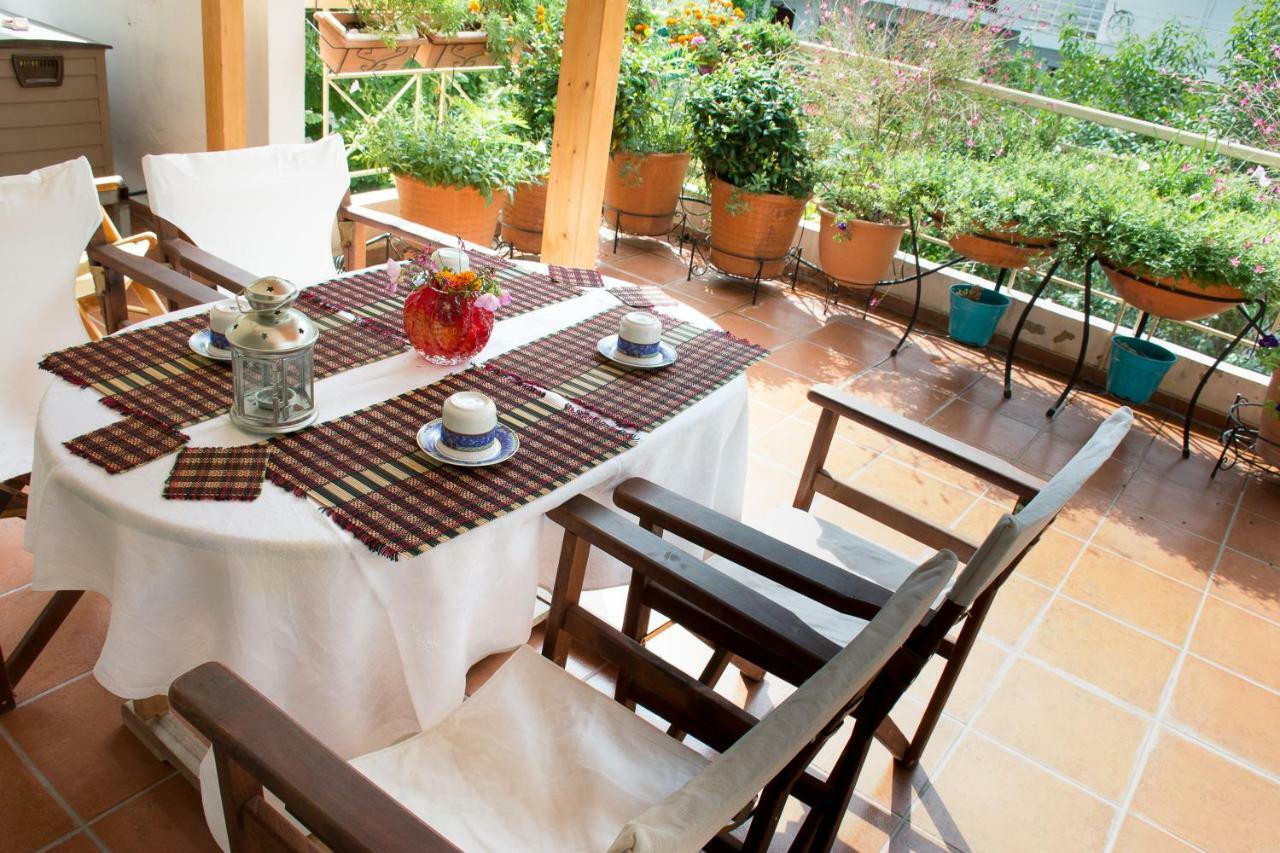 Cozy Maisonette Камена Вурла Екстериор снимка