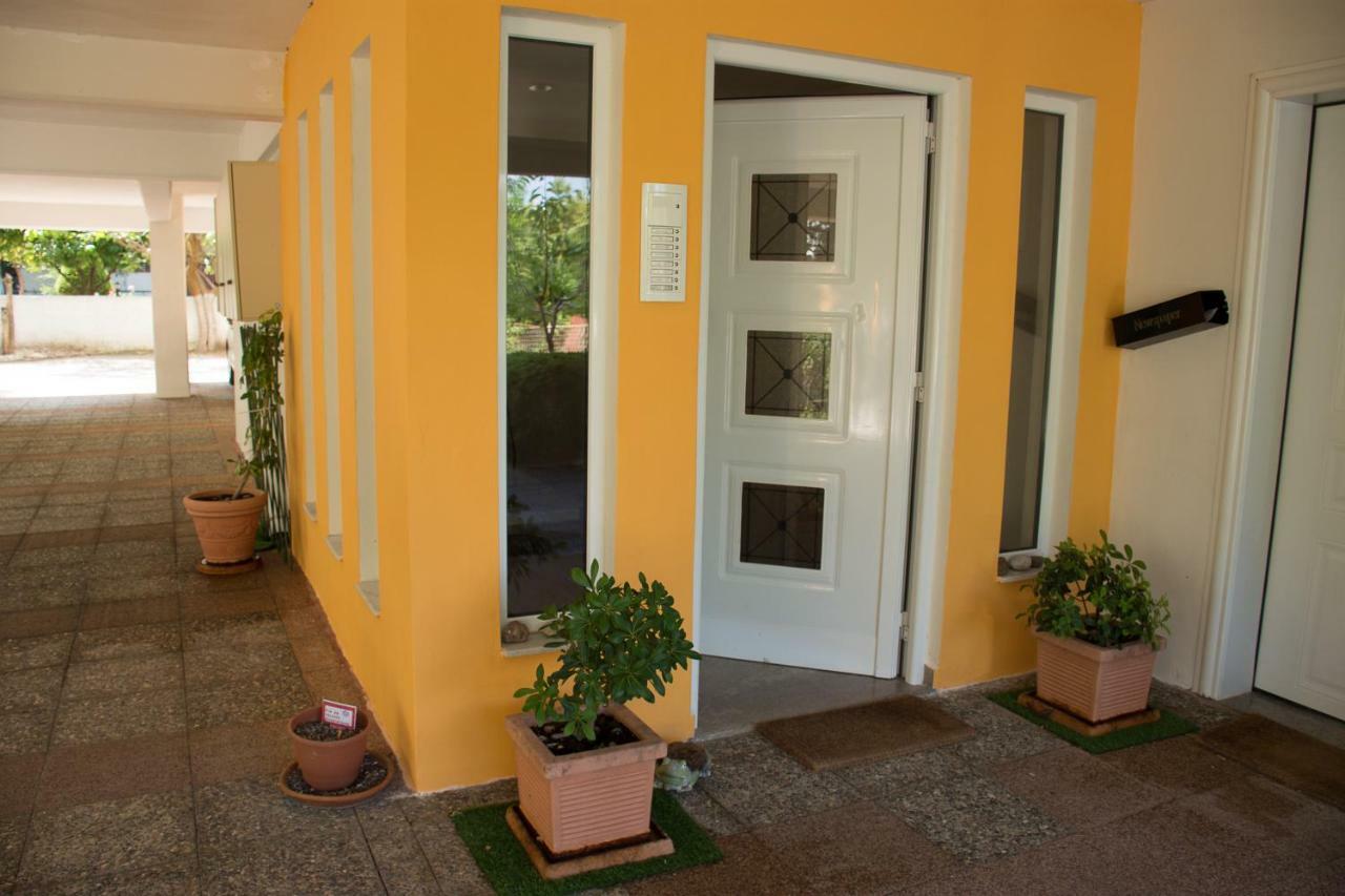 Cozy Maisonette Камена Вурла Екстериор снимка
