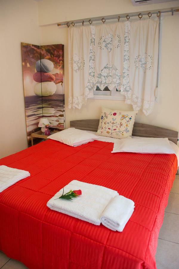 Cozy Maisonette Камена Вурла Екстериор снимка