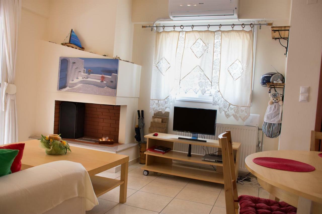 Cozy Maisonette Камена Вурла Екстериор снимка