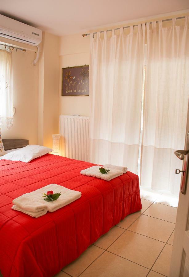 Cozy Maisonette Камена Вурла Екстериор снимка