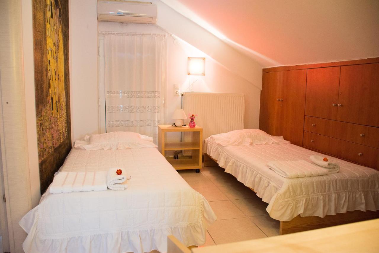 Cozy Maisonette Камена Вурла Екстериор снимка